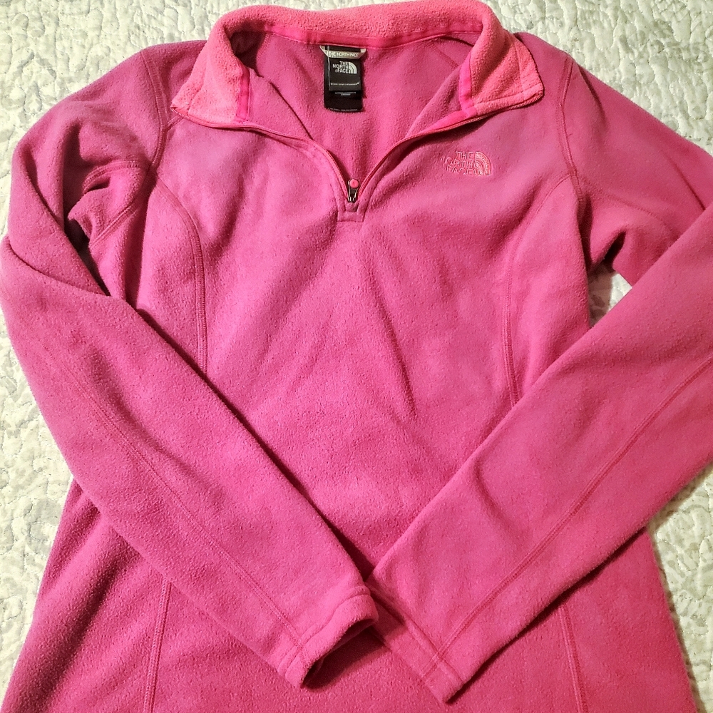 The North Face pullover sweater small and soft